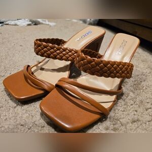 NWOT Soda Women's Tan Braided Strap Heels